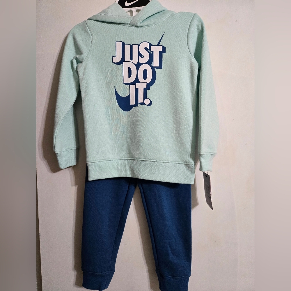 Boy's Nike Two Piece Jogger Set